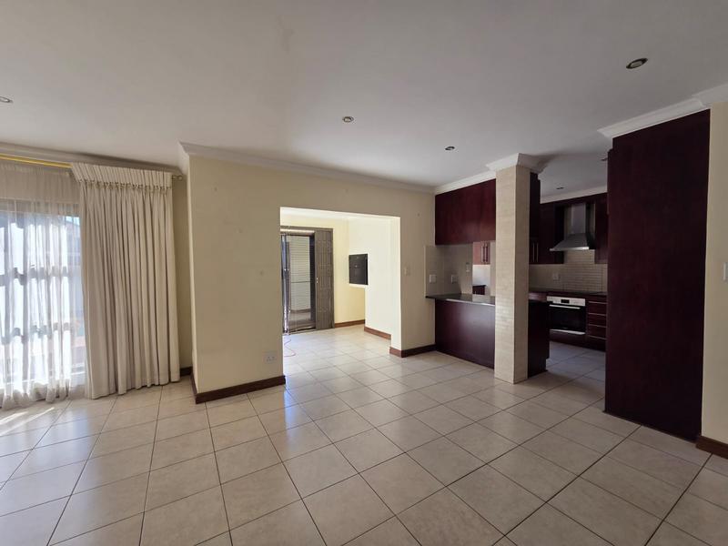 3 Bedroom Property for Sale in Gateway Manor North West